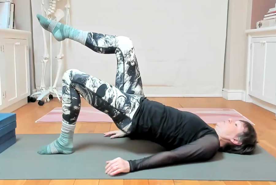 Healthy Knees, Yoga Workshop, Yoga Video, Scaravelli Inspired Yoga, Somatic Yoga, Hatha Yoga, Yoga Recording, Yoga Class, Yoga Online,, UK Yoga Online